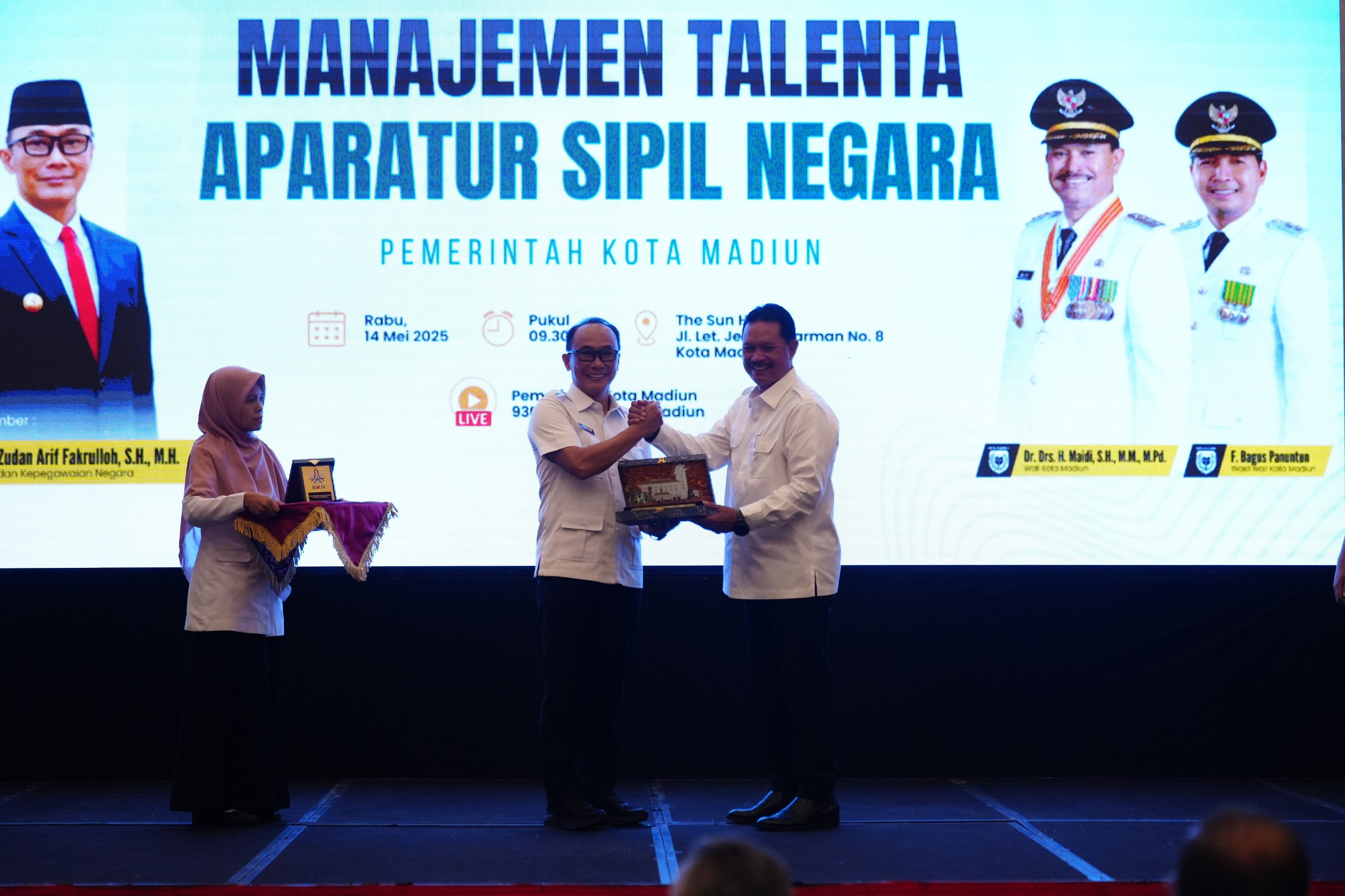 Poster Manajemen Talenta ASN : Wali Kota & BKN RI Dorong ASN Kota Madiun Produktif & Berdampak Untuk Masyarakat