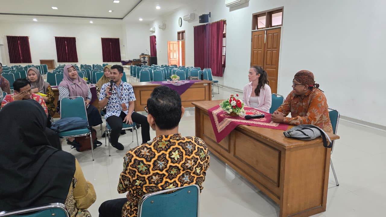 Belajar Bahasa Inggris, Langsung Bersama Native Speaker dari Inggris